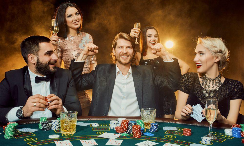 Khám phá top game online đánh bài hấp dẫn nhất cho người chơi Việt Nam Khám phá top game online đánh bài hấp dẫn nhất cho người chơi Việt Nam